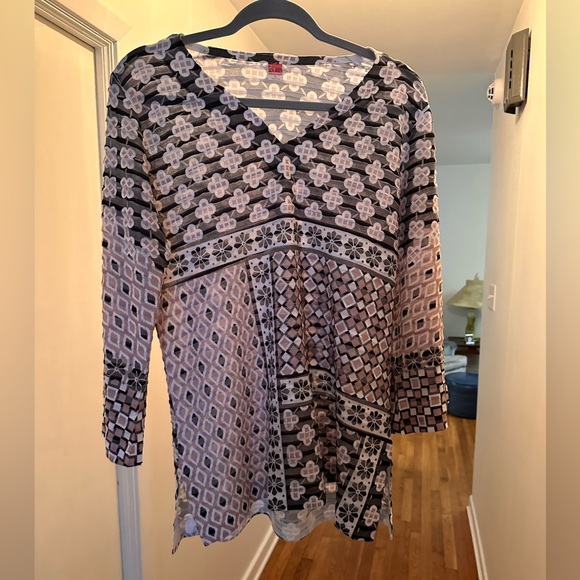 Before + Again Top - Picture 4 of 4